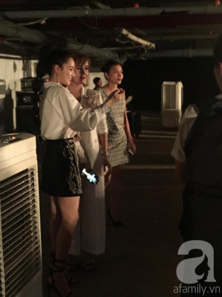 Phản ứng bất ngờ của Nhã Phương khi chạm mặt Khánh My sau ồn ào liên quan tới Trường Giang